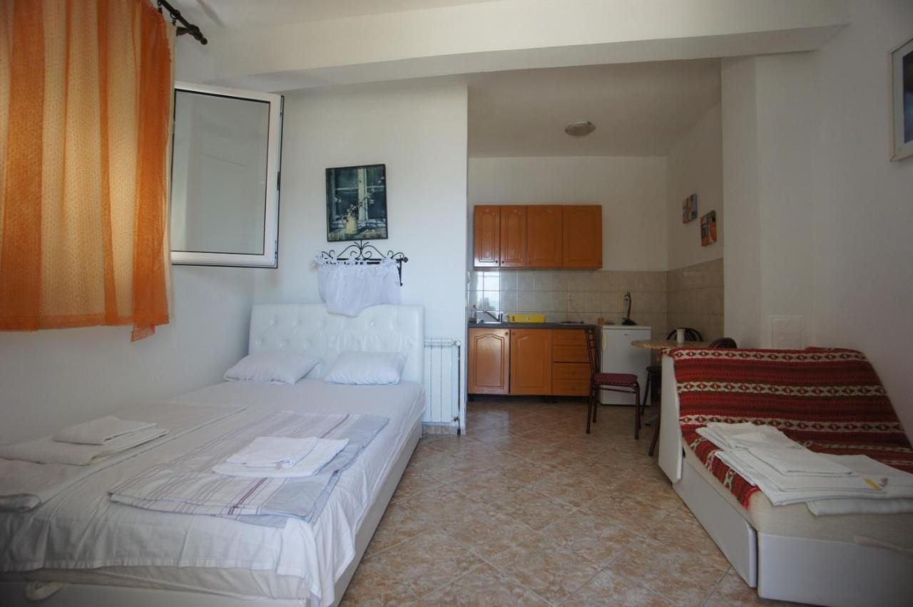 Vila Vito Apartman Dobra Voda Kültér fotó